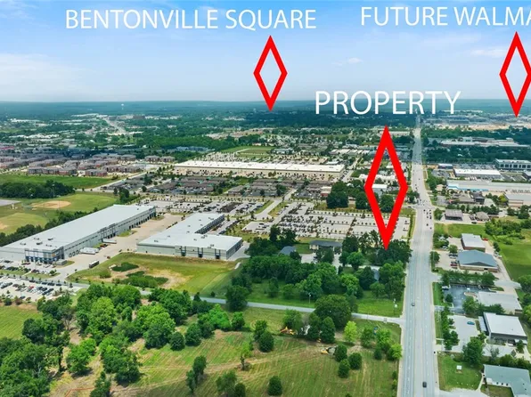 3006 SE J St, Bentonville, AR 72712