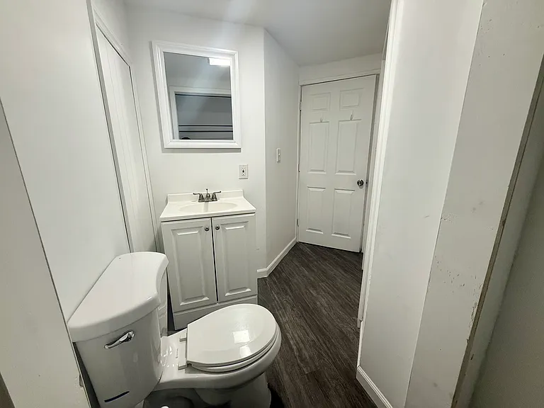 194 Main St #1R — Photo 6