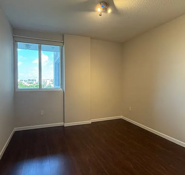 600 NE 27th St #802 — Photo 19