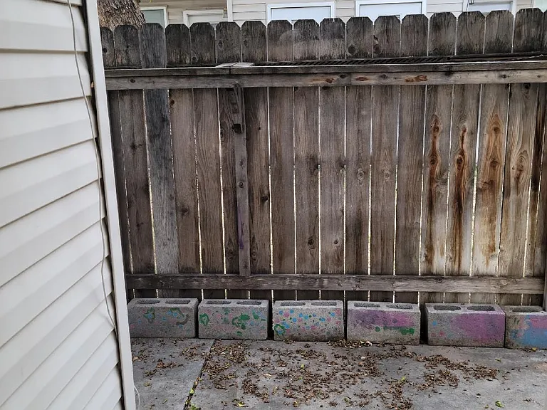 35 E King St — Photo 17