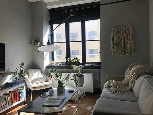 Rented by Loom Group | media 44