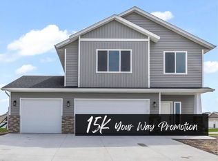 1189 Brooks Dr W, West Fargo, ND 58078