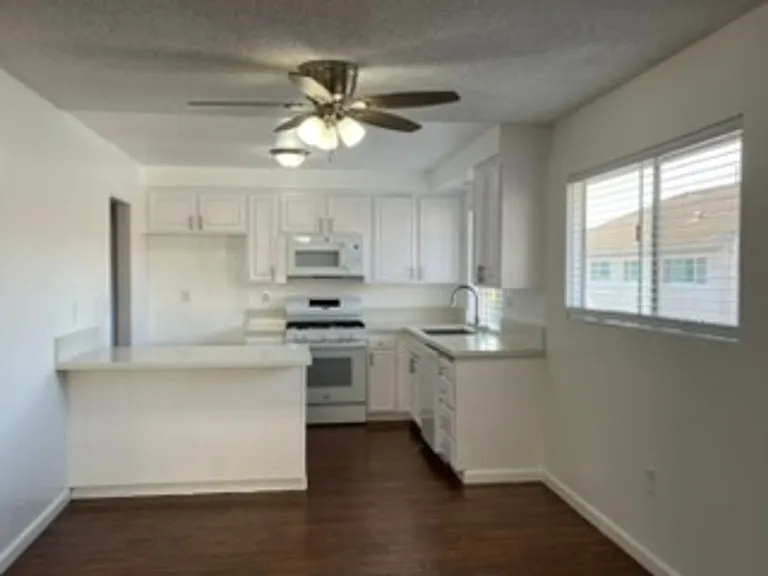 7282 La Mancha Cir — Photo 7
