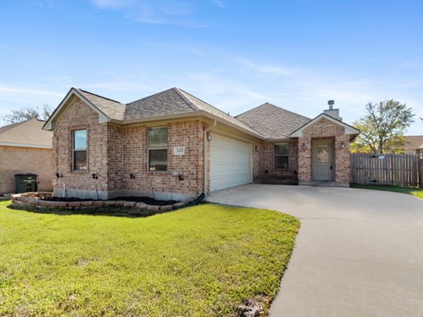 2402 Pleasant Rose Cir