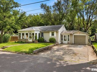 103 Donna Ct, Pekin, IL 61554