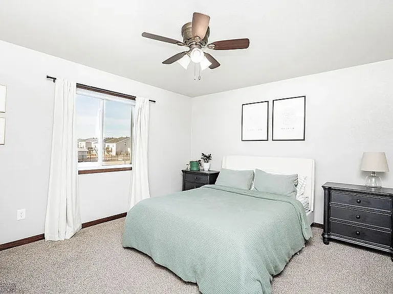 1063 Barnes Dr W — Photo 9