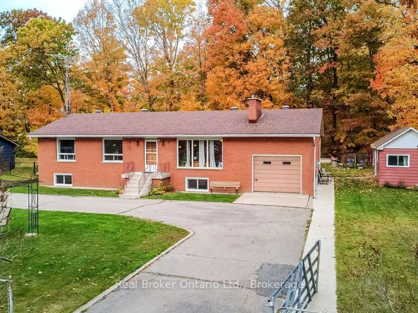 22 Oakwood Ave, Tiny, ON L9M 0J2