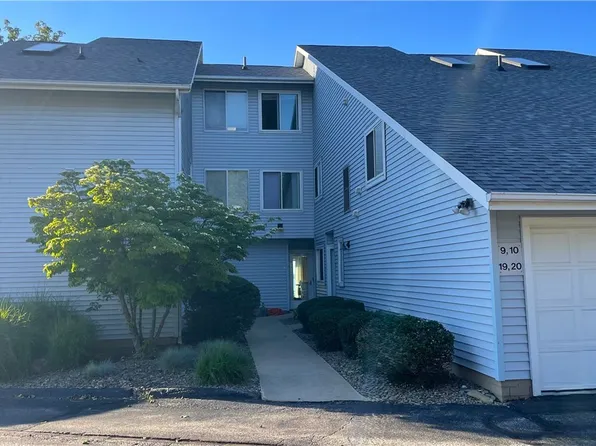 208 Park Ave APT 9, Conneaut, OH 44030