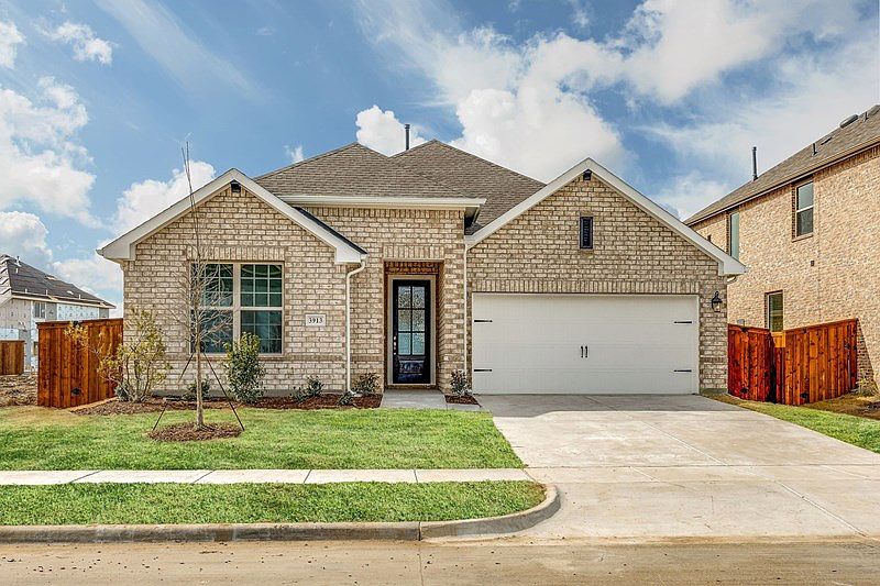 The Lynnhaven - B Exterior