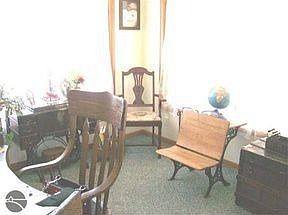 5th image of 1789 Indianwood Trl