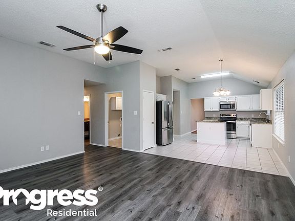 5th image of 603 Wolcott Ln