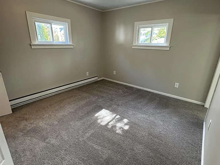 11021 Western Ave — Photo 36