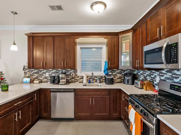 193 Halladay Street image 30 of 49