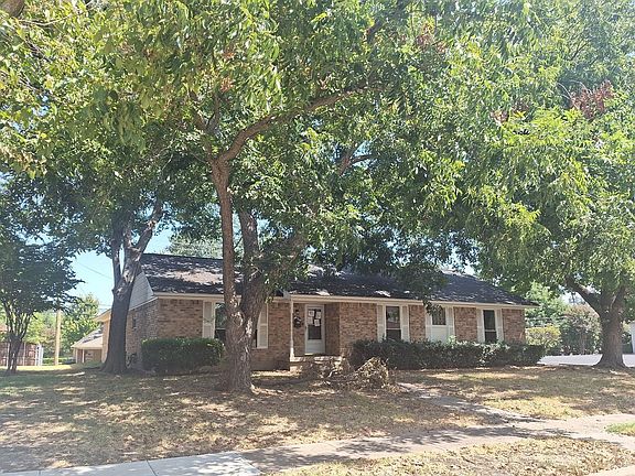 4th image of 108 Saint Lukes Dr