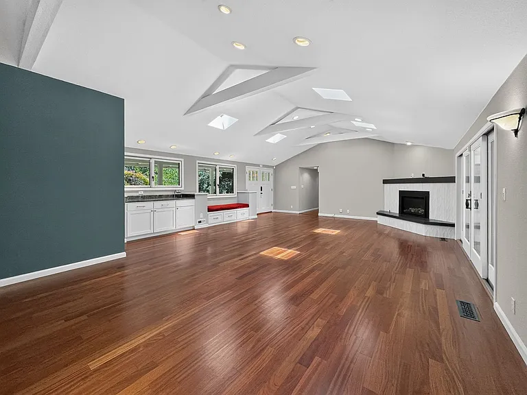 1 Kirkcrest Ct — Photo 5