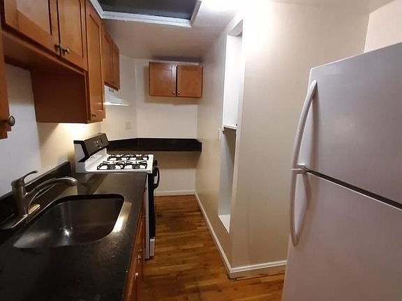 3rd image of 23-10 21st Ave #2TOP