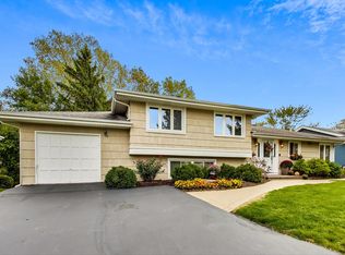 5837 Brookbank Rd, Downers Grove, IL 60516