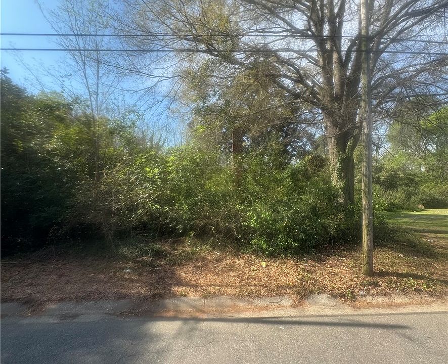1st image of 228 Gulf St