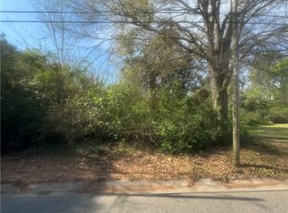 228 Gulf St, Laurinburg, NC 28352