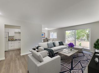 233 Durand St #111, Sarnia, ON N7T5A5