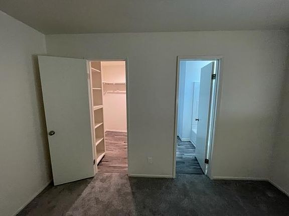 5th image of 5358 Circle Dr #103