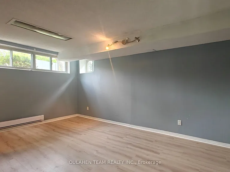 38 Finch Ave W — Photo 15