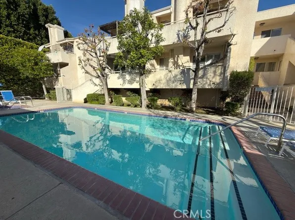 19400 Wyandotte St Unit 16, Reseda, CA 91335