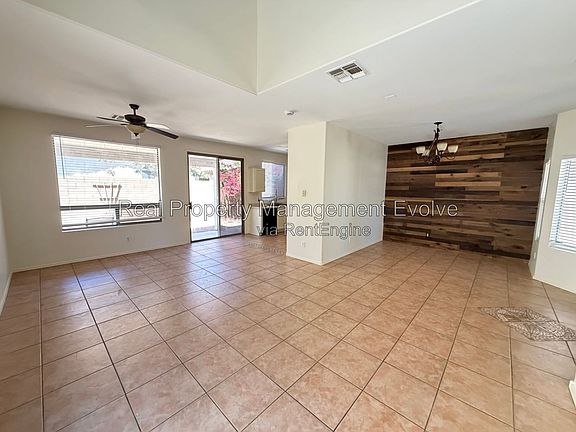 4th image of 2060 N 30th St