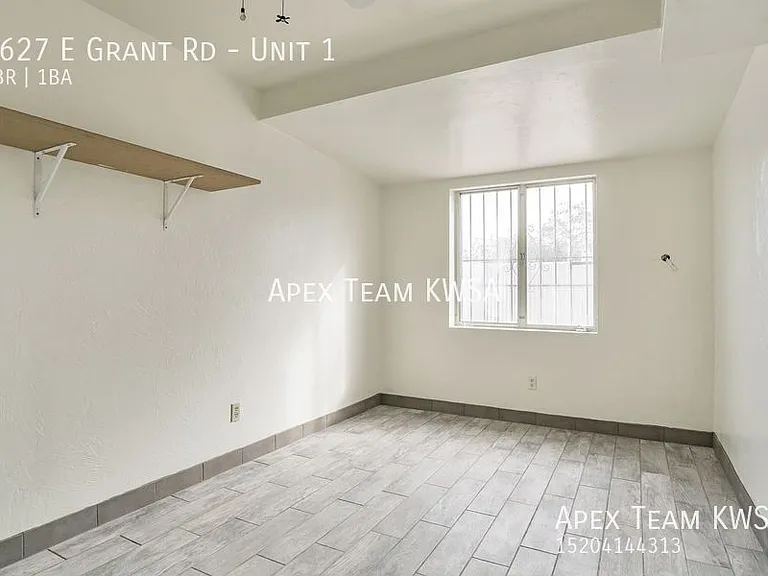 2627 E Grant Rd #1 — Photo 15