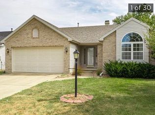 1 Woodfield Ln, Charleston, IL 61920