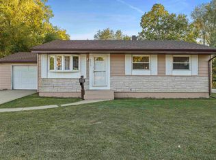 3515 Green Dale Dr, Rockford, IL 61109