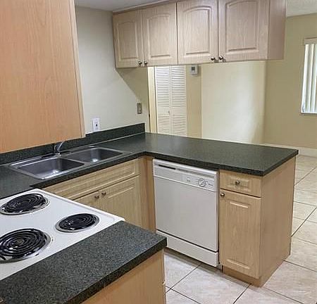 2nd image of 10661 SW 108th Ave APT 4C