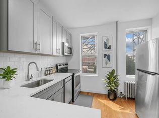 130 9th St APT 3L, Brooklyn, NY 11215