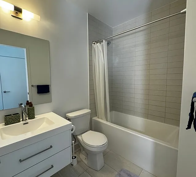 403 Church St #1702B — Photo 4