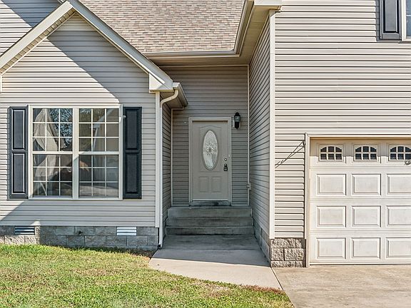 2nd image of 3725 Nadia Dr