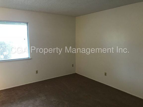 3rd image of 7768 Envoy Way