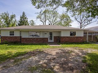 138 N B St, Centerton, AR 72719