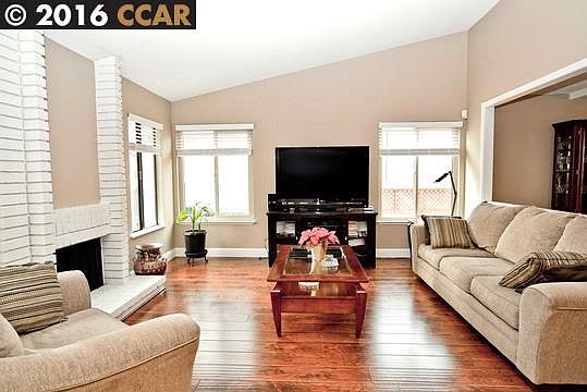 3rd image of 2234 Lynbrook Dr