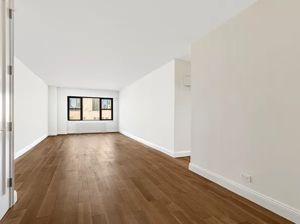 20 West 64th Street image 1 of 6