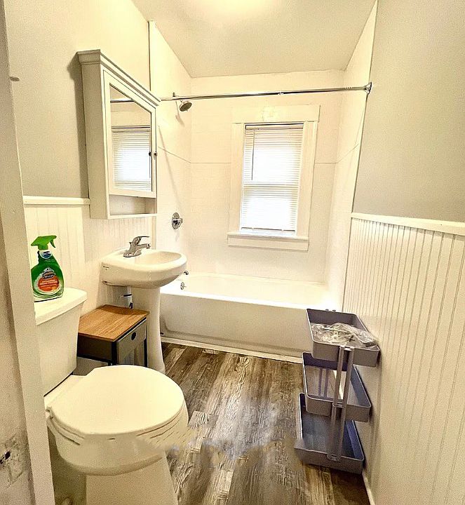 1st image of 39 Raymond Ave #3