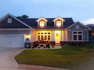 1855 Lindsey Magnolia Ct, Navarre, FL 32566