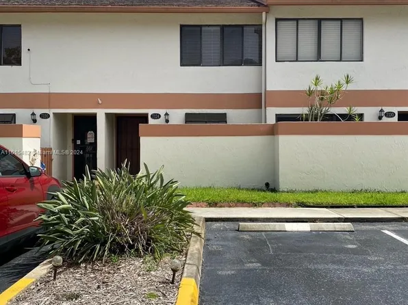 7124 SW 42nd Pl, Davie, FL 33314