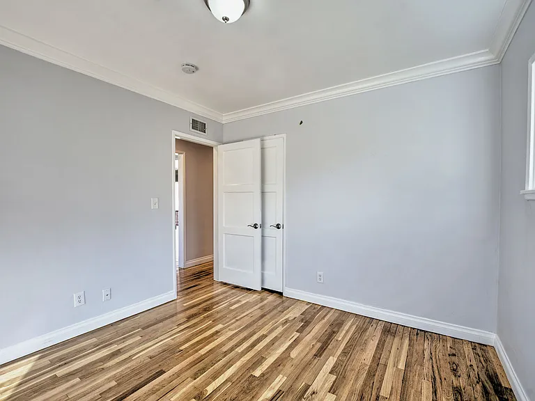 20758 Stephanie Dr — Photo 11