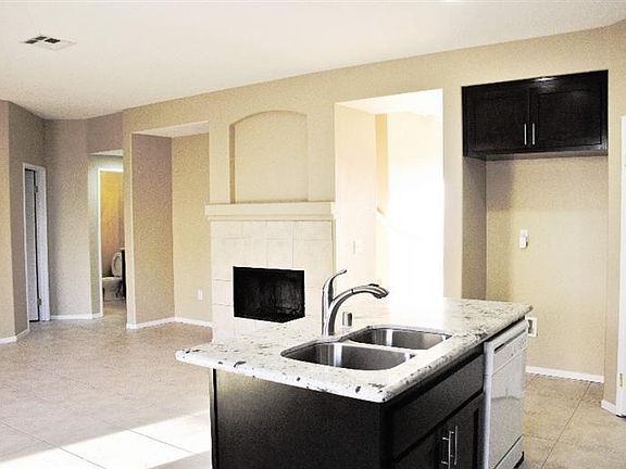 4th image of 10153 Datura Ave