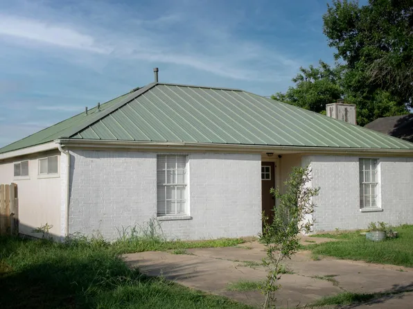 2501 Blue Meadow Dr, Austin, TX 78744