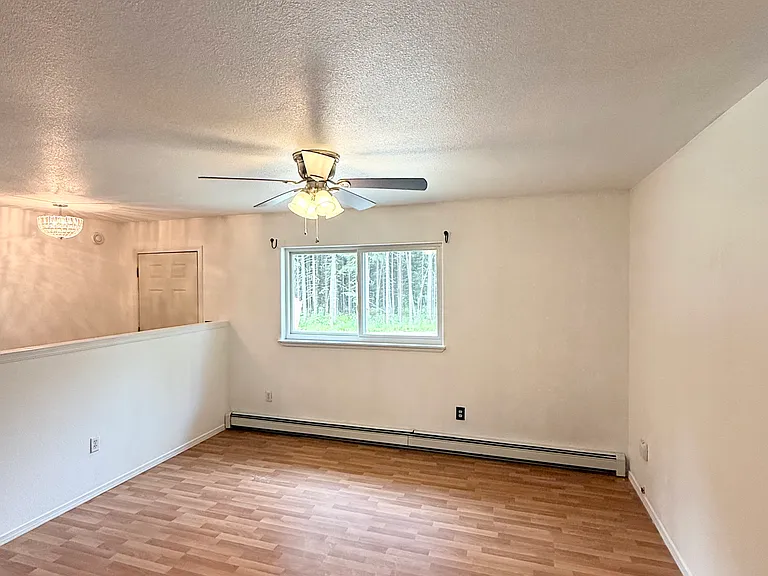 Christine Dr — Photo 5