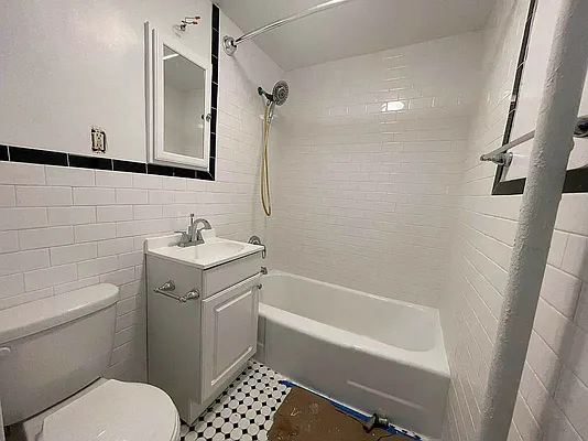 Rented by Limestone Realty Bklyn, LLC | media 15