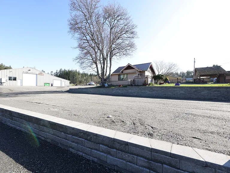 Wagon Wheel Mobile Home Park - 2920 Heller Rd — Photo 5