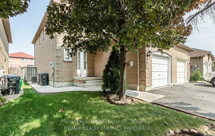 3 bed, $2,900 — Photo 2