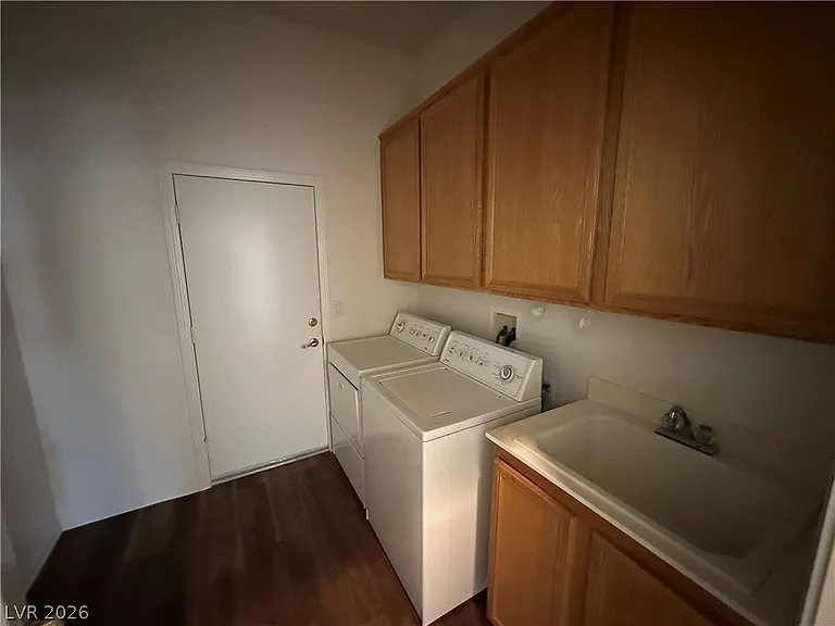 3008 Teal Beach St — Photo 30